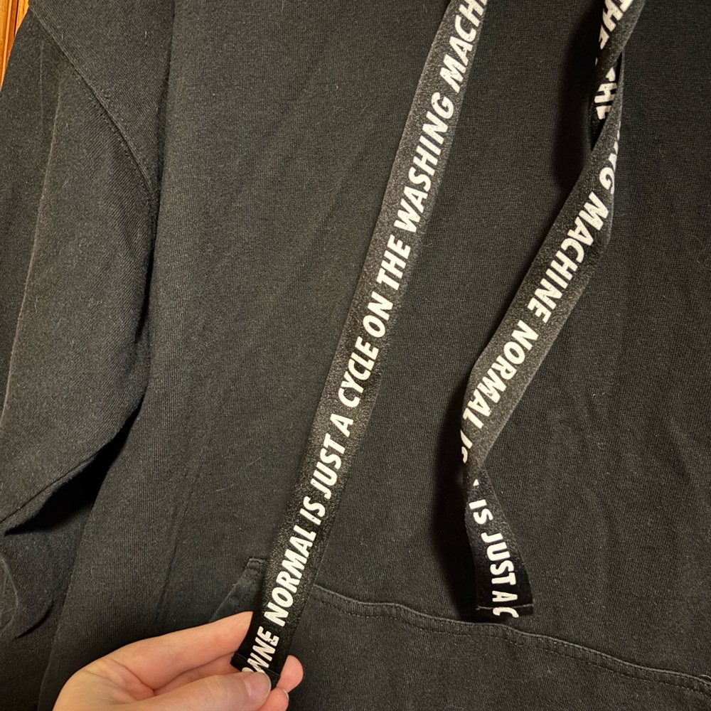 DUBGEE BY WHOOPI Black ‘Normal is Just a Cycle’ Hoodie Womens Size XL - Picture 2 of 7